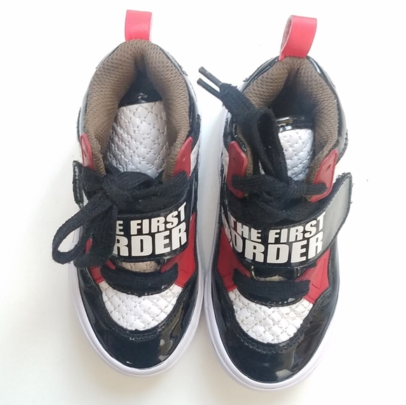 Star Wars DISNEY Storm Troopers sneakers size 9 - Picture 5 of 8